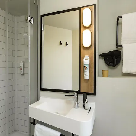 Ibis Bastille Opera Hotel 3*