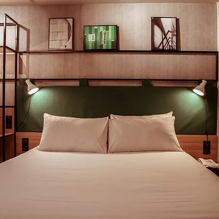 Ibis Bastille Opera Отель Париж