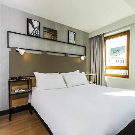Ibis Bastille Opera Hotel París