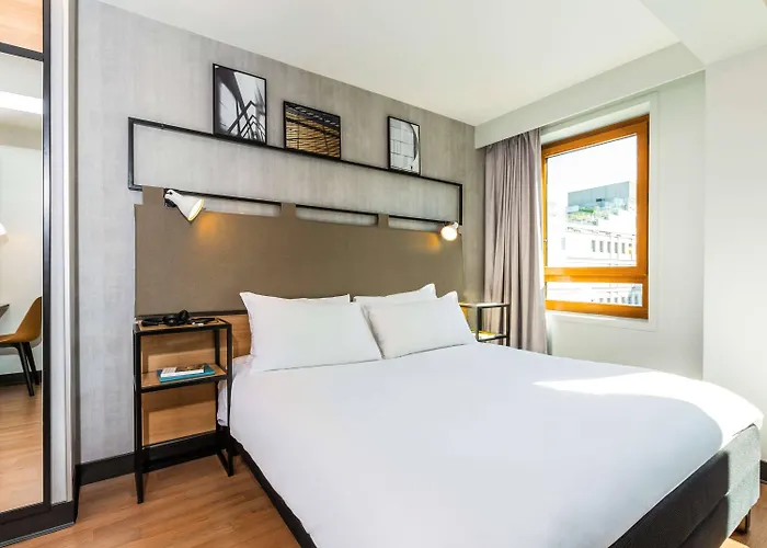 Ibis Bastille Opera 3*