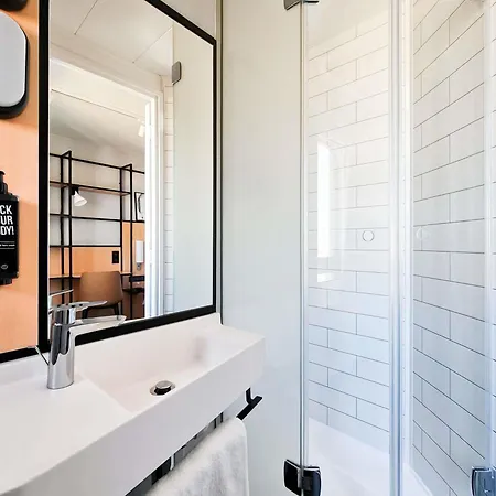 Ibis Bastille Opera Hotel 3*